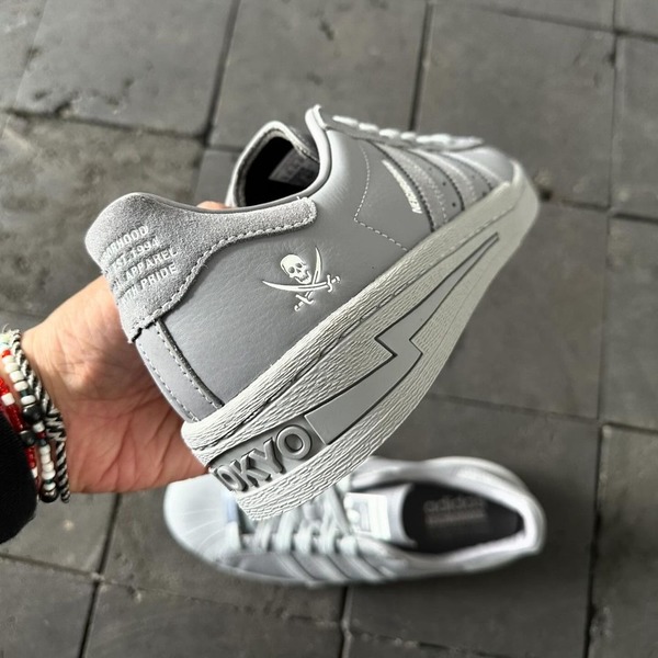 NEIGHBORHOOD x adidas Superstar NEIGHBORHOOD x adidas Superstar